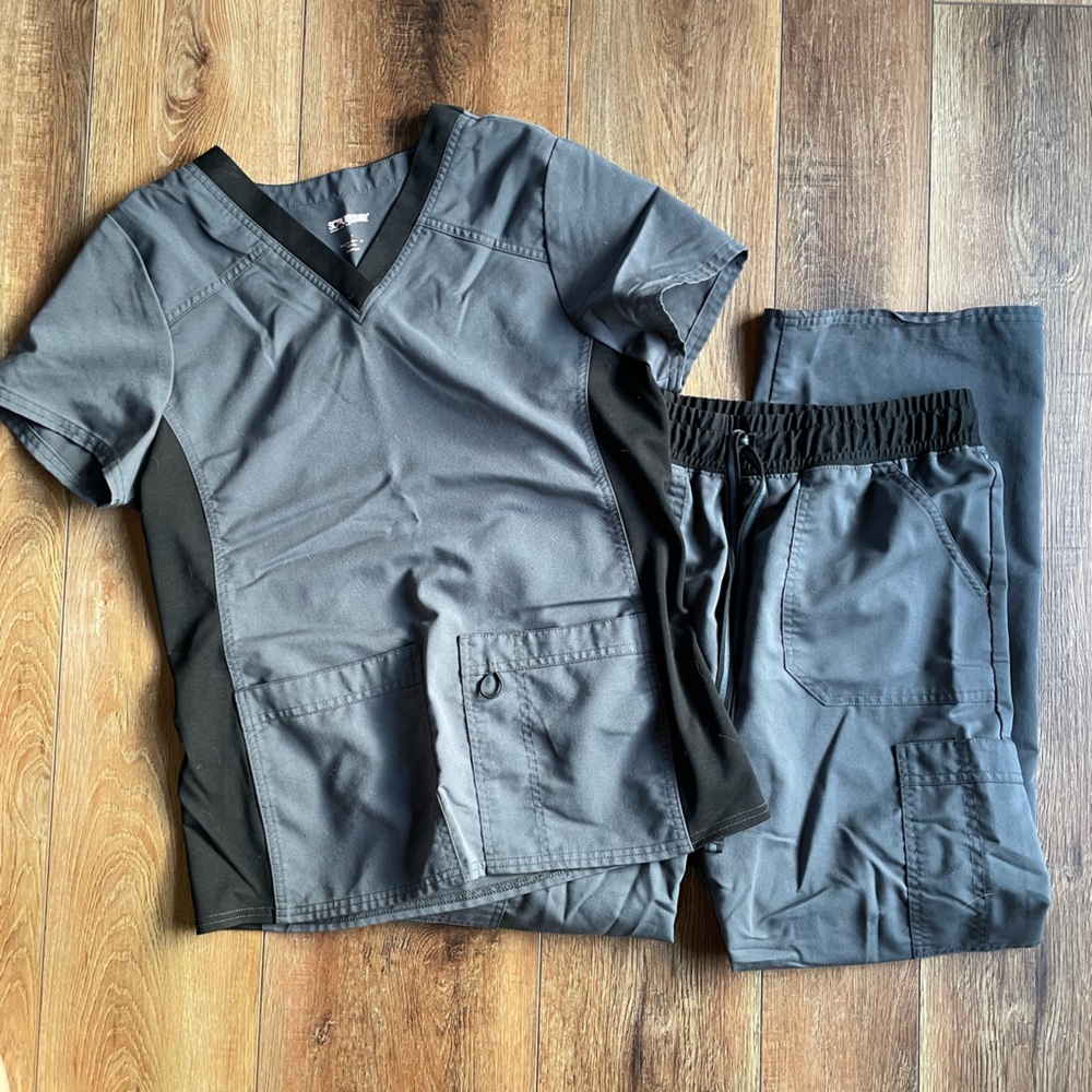 Grey small scrubstar scrub set